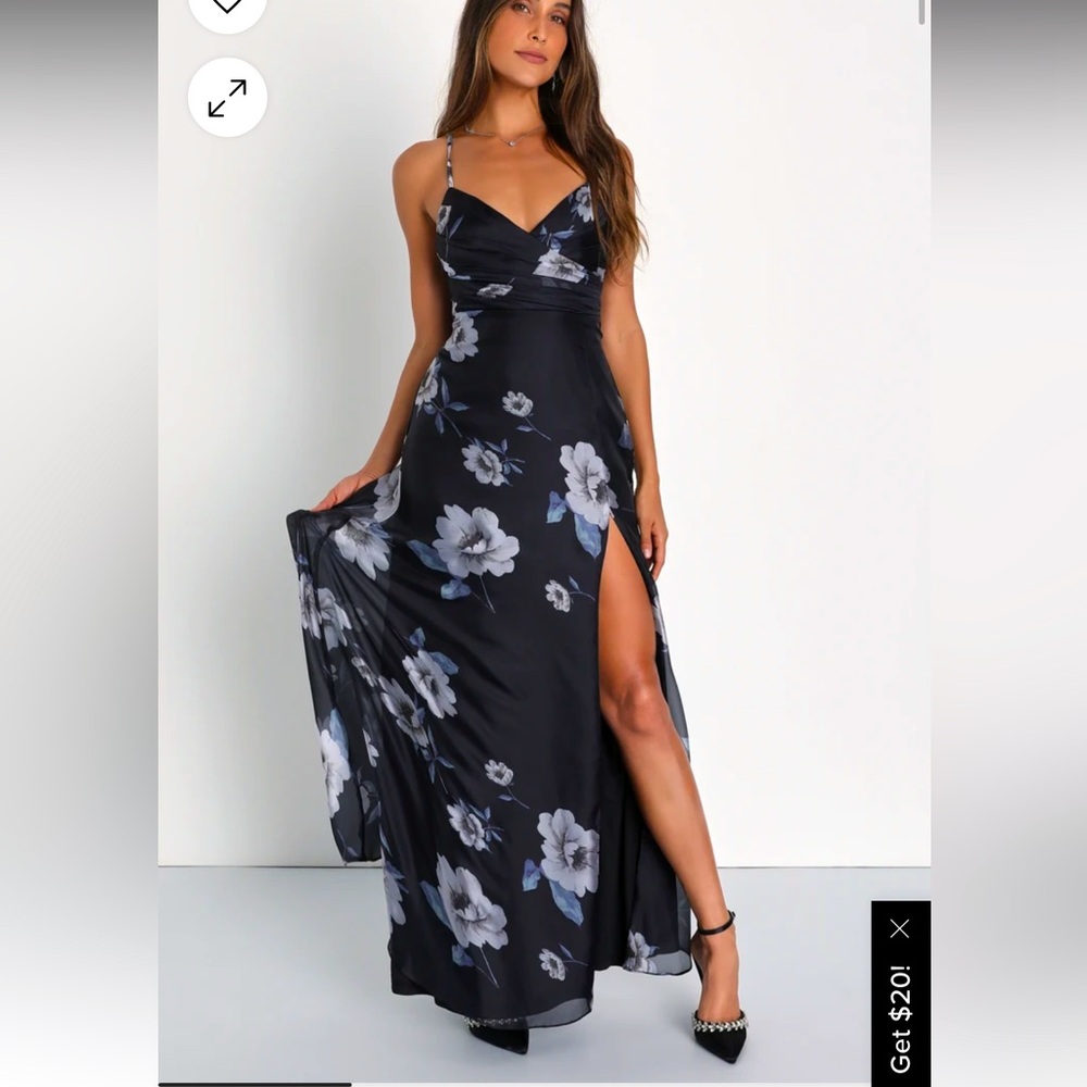 NWT Lulus dress 🔥